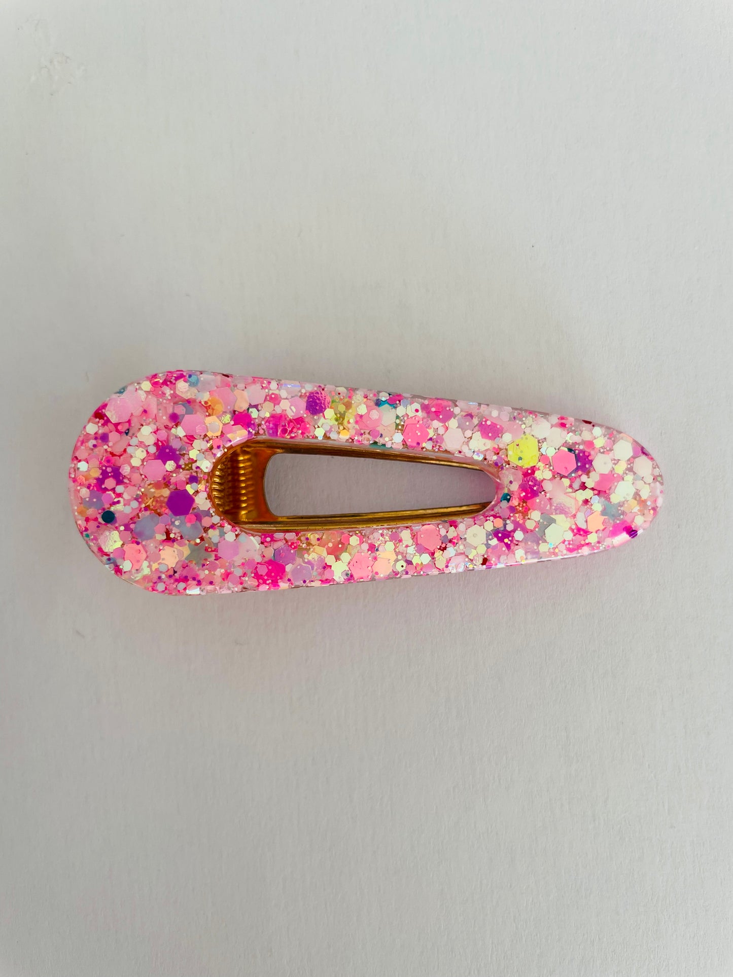 Barrette rose à paillettes