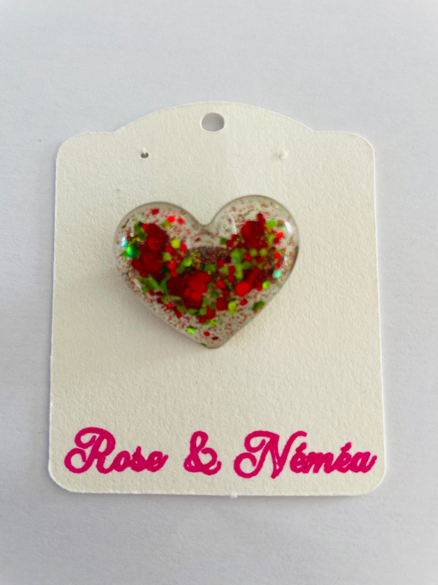 Petite broche cœur paillettes