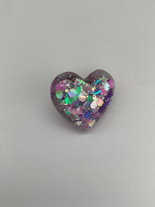 Pin’s cœur violet